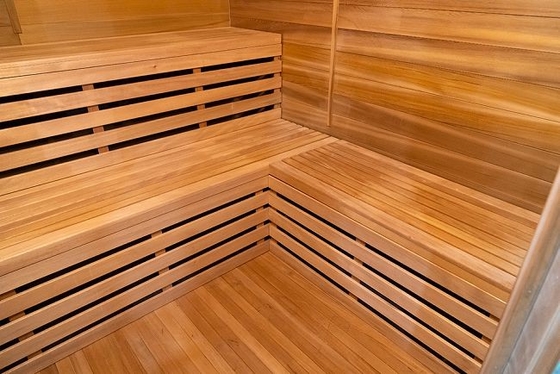 Outdoor Gorgeous Hemlock Cedar Wood 5 - 6 Persons Steam Sauna With Roof