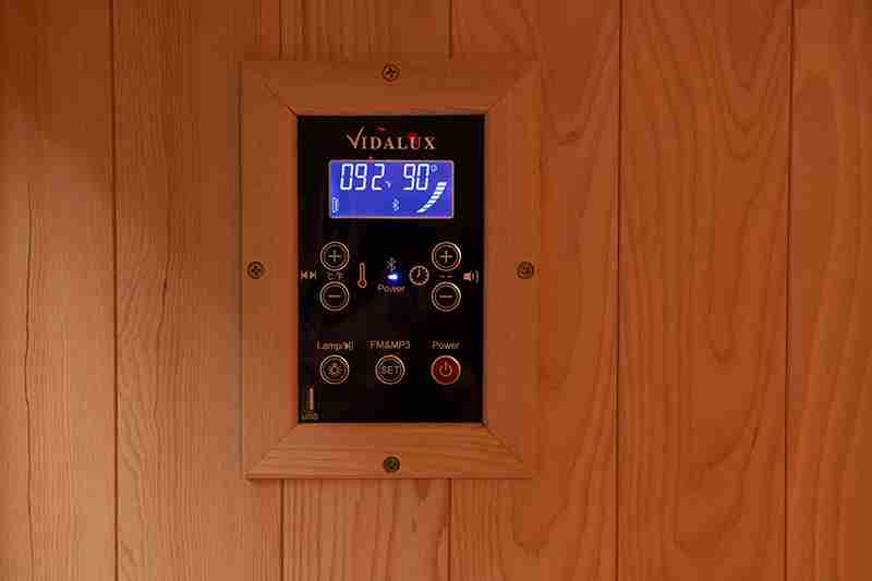 Factory Direct Sale Luxury 3-Person Infrared Full Spectrum Sauna 003