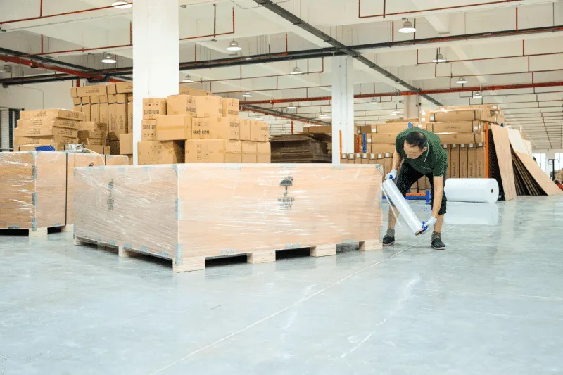 Smartmak Ahşap Sauna Kabinlerinin Uluslararası Nakliye İçin Paketlenmesi 11 Smartmak Ahşap Sauna Kabinlerinin Uluslararası Nakliye İçin Paketlenmesi 05